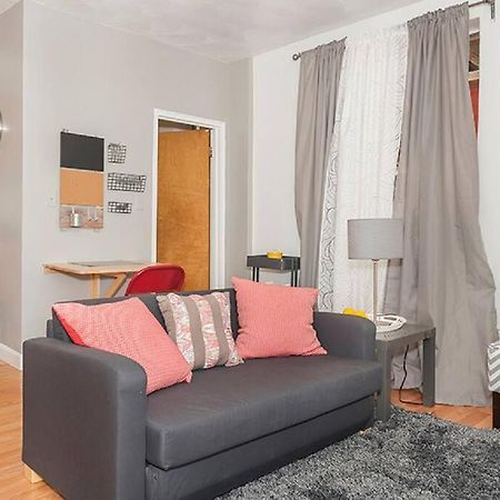 Downtown Studio Apt, Perfect For Medical Workers Бостон Экстерьер фото