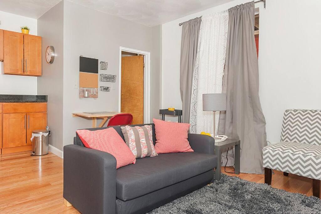 Downtown Studio Apt, Perfect For Medical Workers Бостон Экстерьер фото